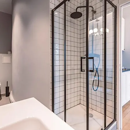 Appartement Le Mediterraneen, Face A La Cathedrale - 2d Reims